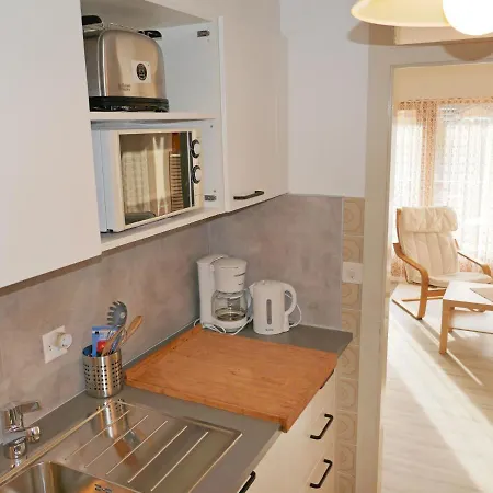 Nid D'aigle E1 By Interhome * نينداز